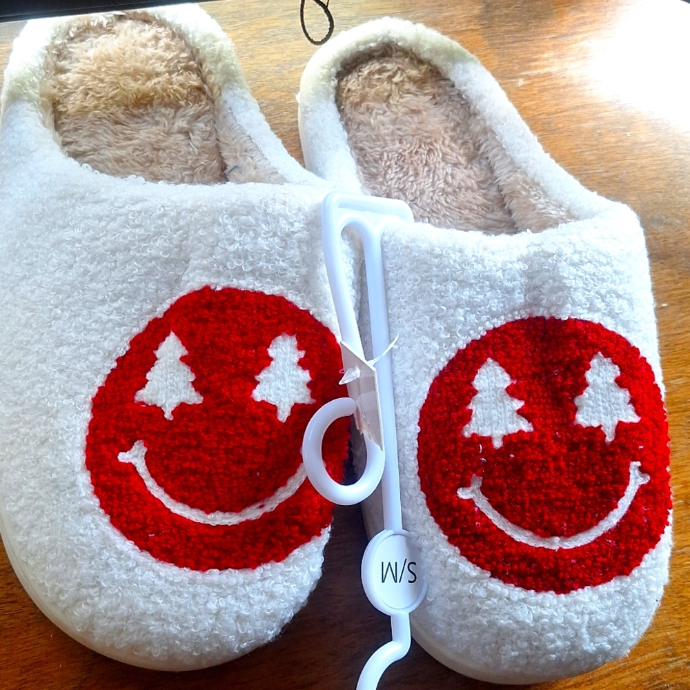 Brand new Katydid Xmas slipper
